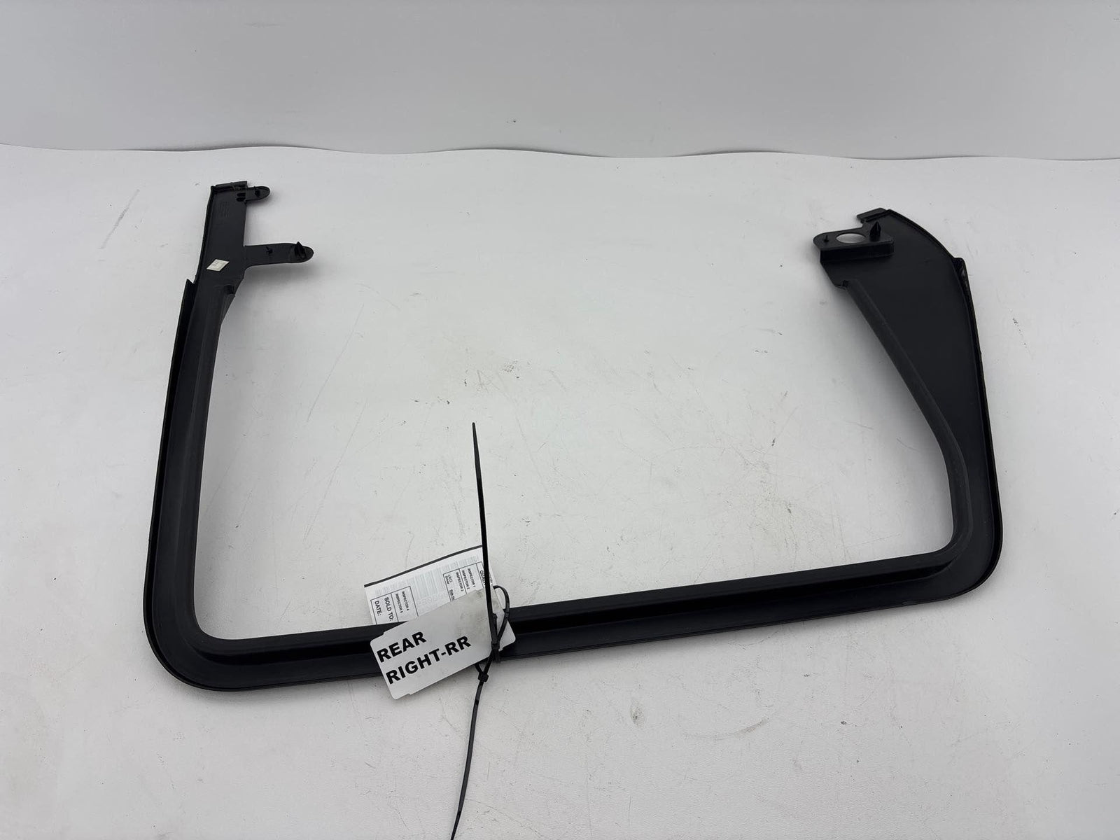 14-21 Jeep Grand Cherokee Rear Right Side Window Frame Trim Cover 1Uj48Trmaa Oem