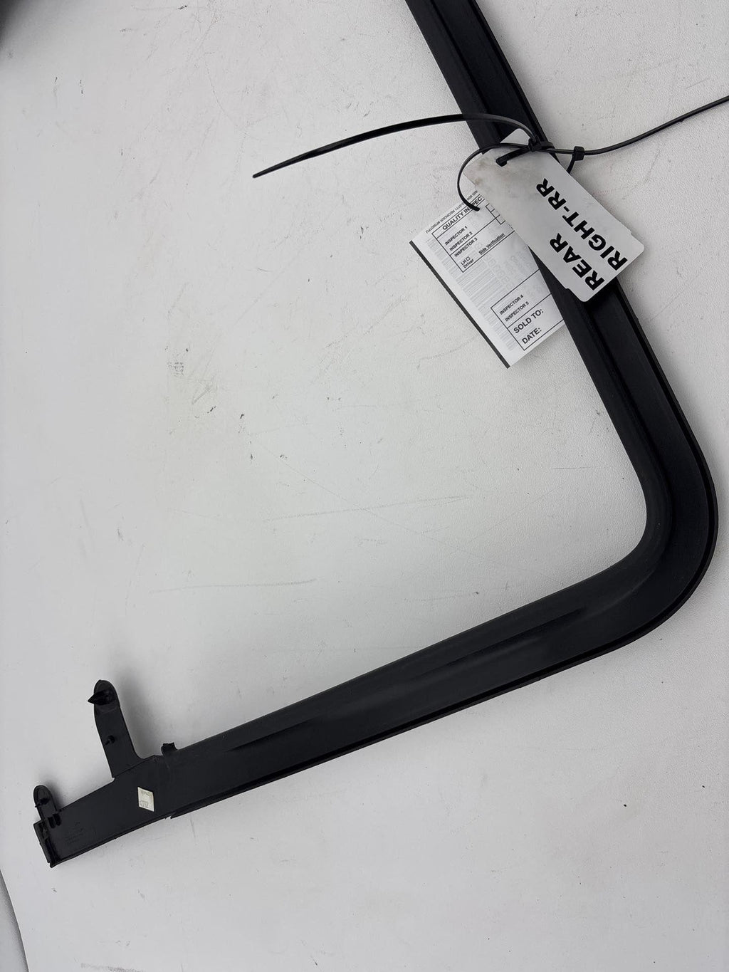 14-21 Jeep Grand Cherokee Rear Right Side Window Frame Trim Cover 1Uj48Trmaa Oem