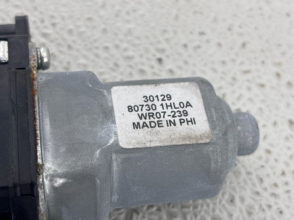 12-19 Nissan Versa Front Right Window Regulator W/Motor Oem 80730-1Hl0A