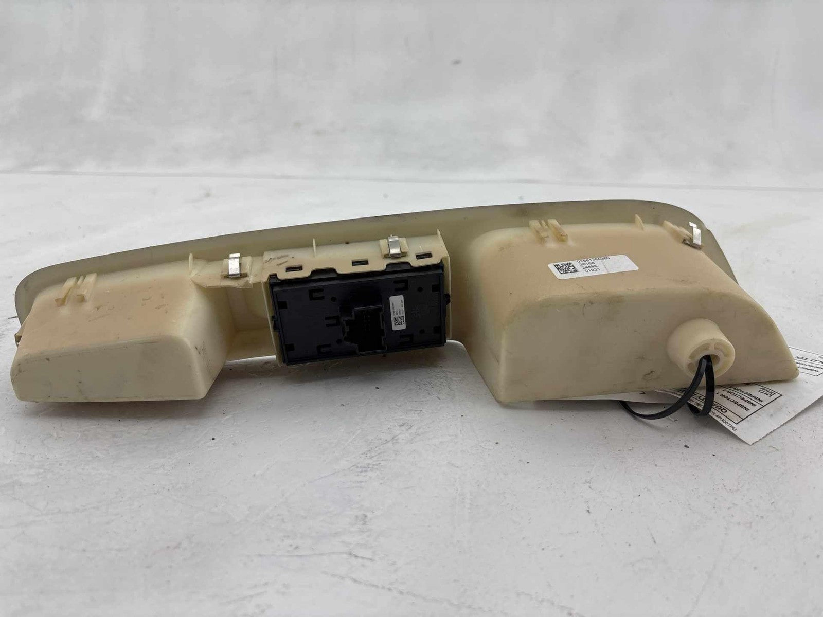 18-24 Alfa Romeo Stelvio Front Right Door Window Switch Bezel Trim Cover Oem