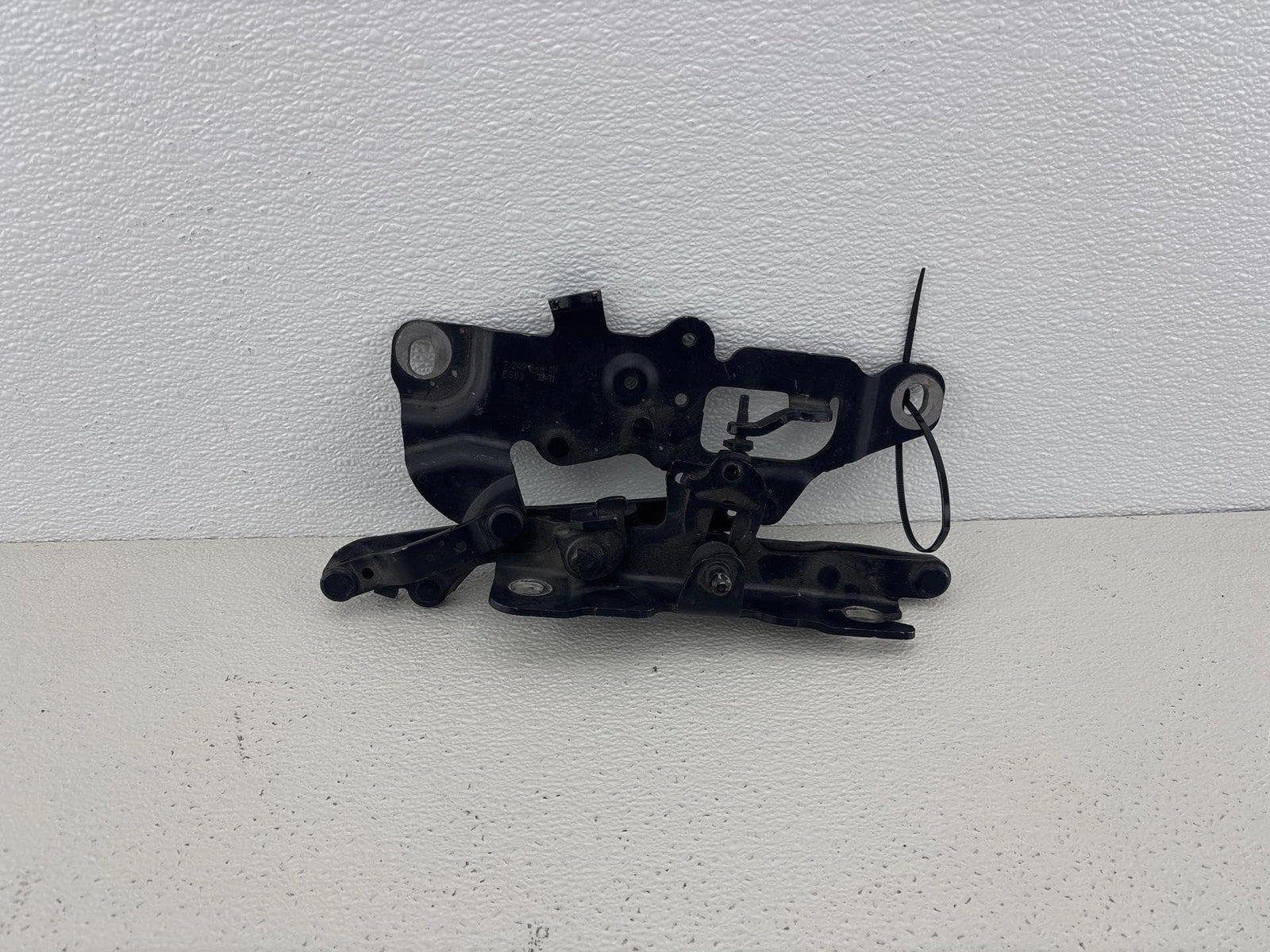 12-16 Bmw 550I Hood Bonnet Right Hinge Oem