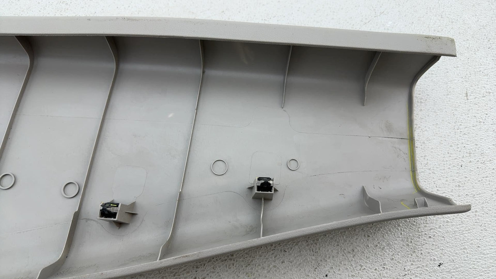 13-16 Nissan Versa Right Pass Side Center B Pillar Lower Cover Panel Trim Oem