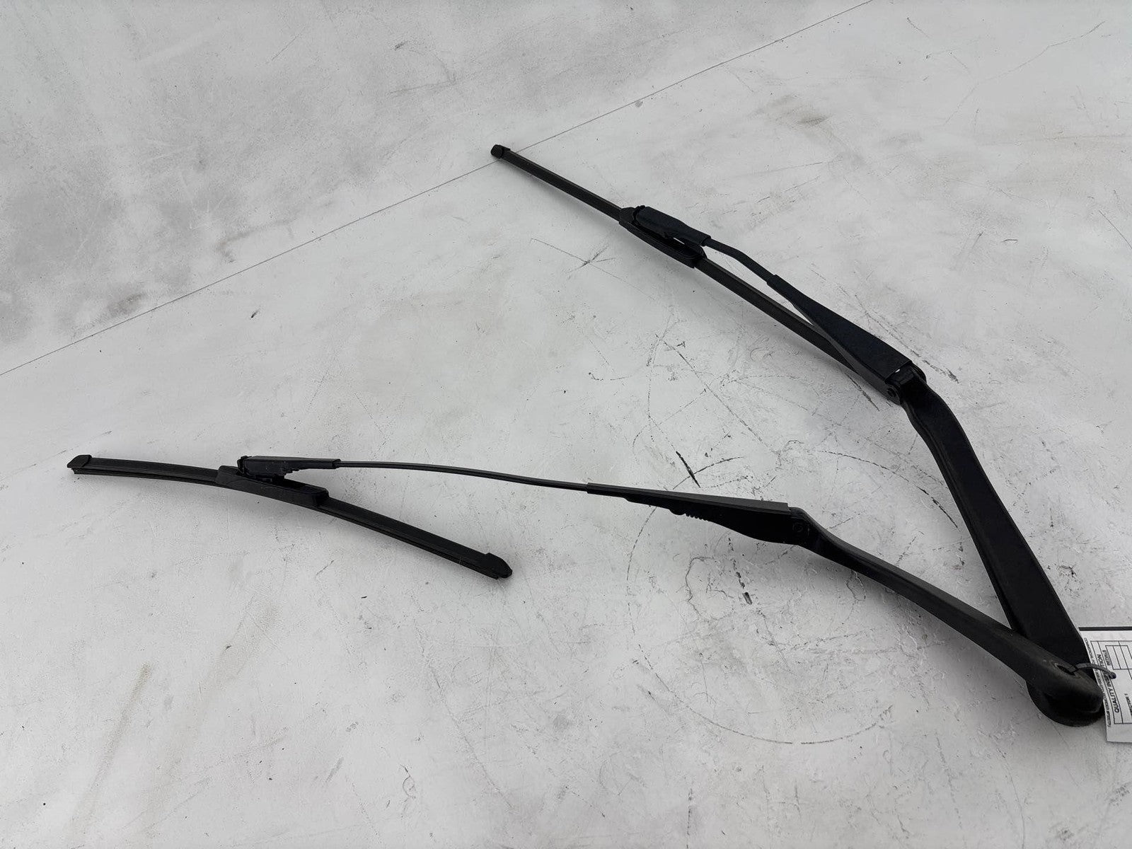 10-13 Bmw 328 335 E90 E92 Front Left & Right Windshield Wiper Arms Set Oem
