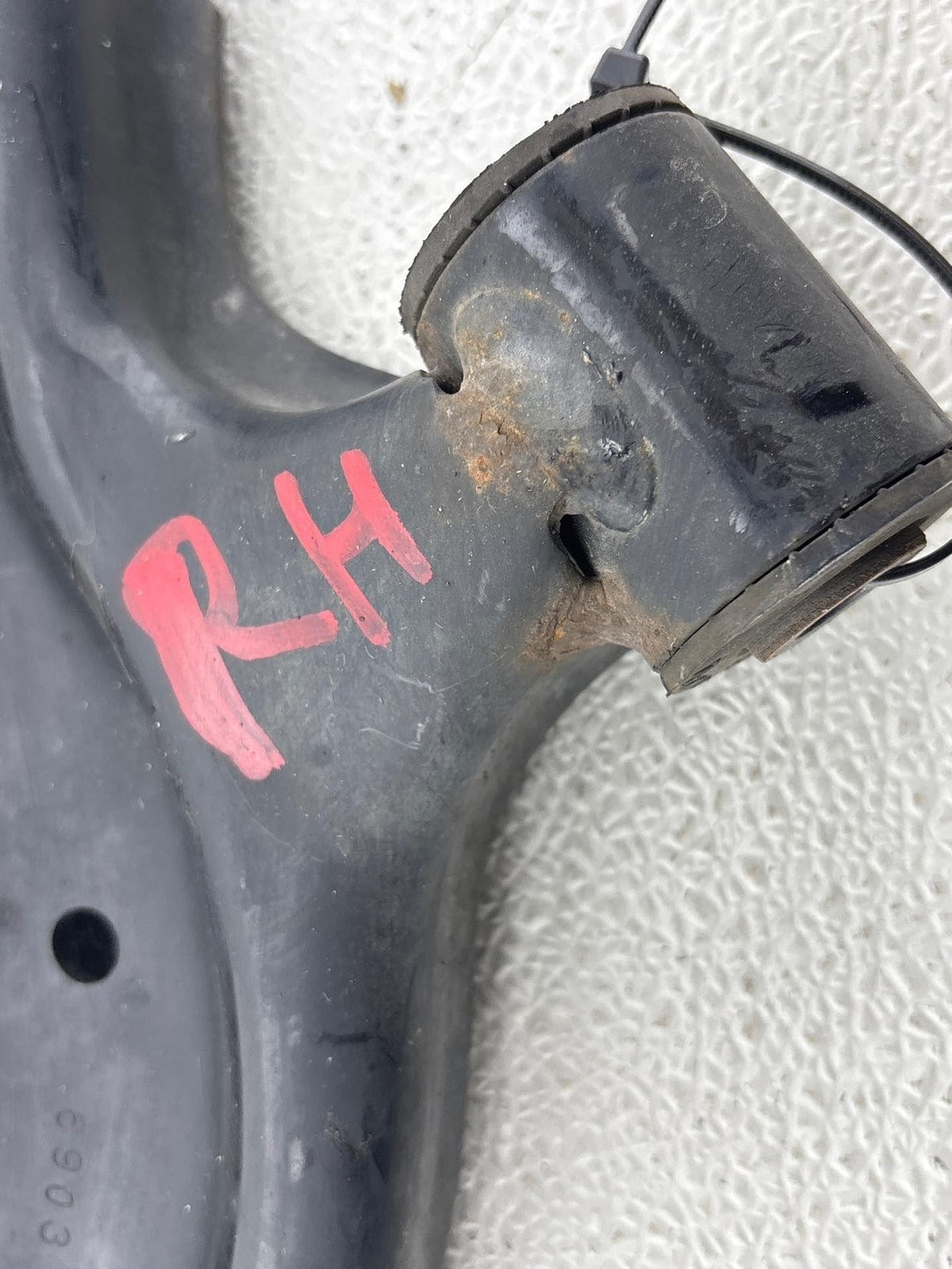 15-19 Nissan Sentra 1.8L Front Passenger Lower Control Arm 54500-9AM1B