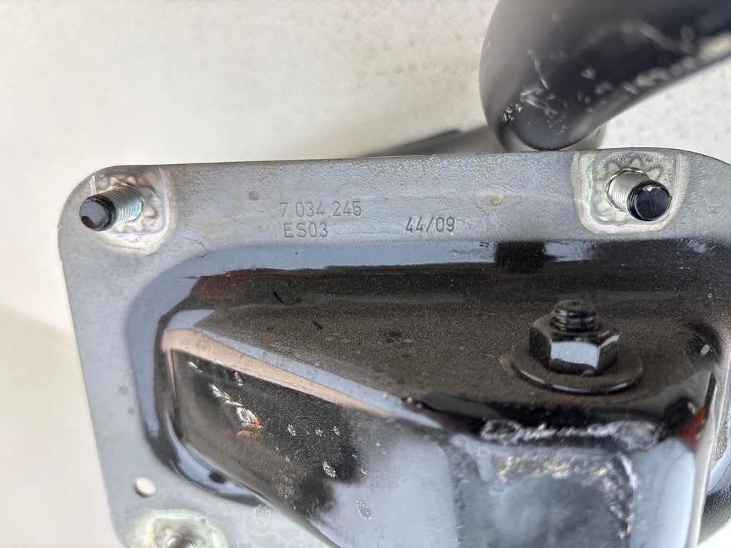 08-10 Bmw 535Xi Rear Trunk Lid Tailgate Hinge Left & Right 7111387/7111388 Oem.