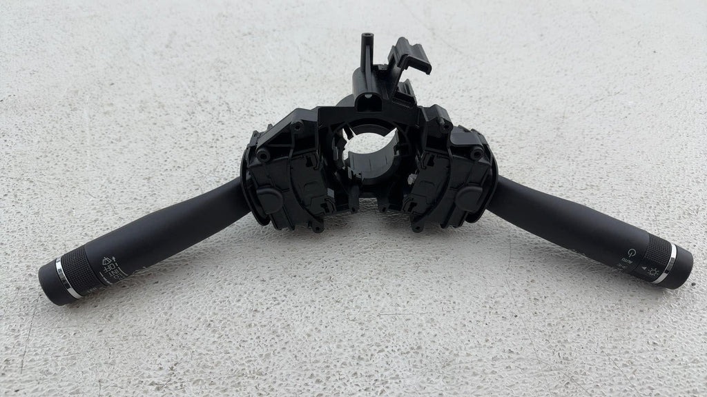 13-18 Cadillac Ats Windshield Wiper & Turn Signal Combination Switch Oem