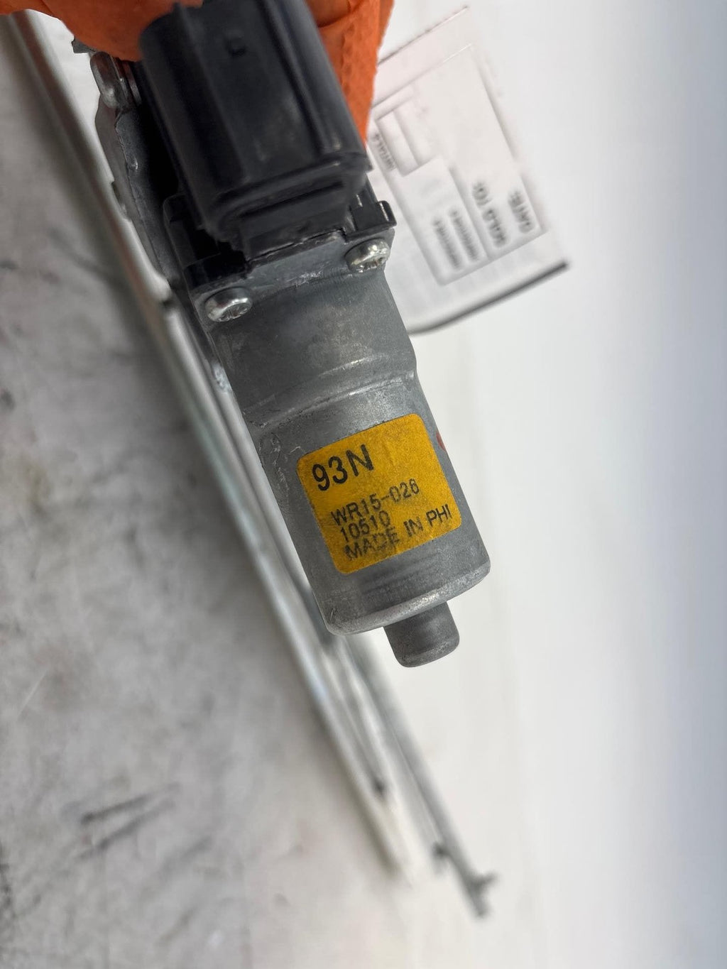 19-23 HONDA PASSPORT FRONT LEFT DOOR WINDOW REGULATOR & MOTOR OEM WR15-026