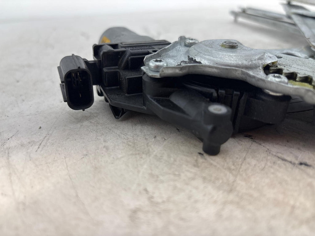 19-23 HONDA PASSPORT FRONT LEFT DOOR WINDOW REGULATOR & MOTOR OEM WR15-026