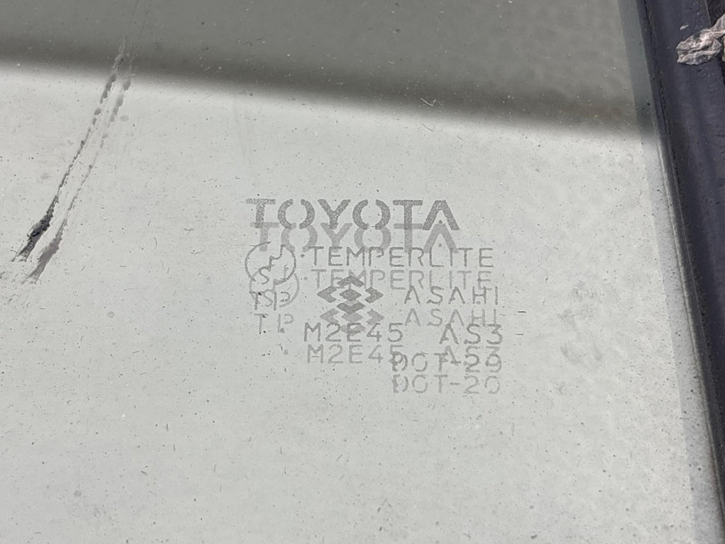 1991-1998 Toyota Land Cruiser Rear Left Door Vent Glass Window Oem
