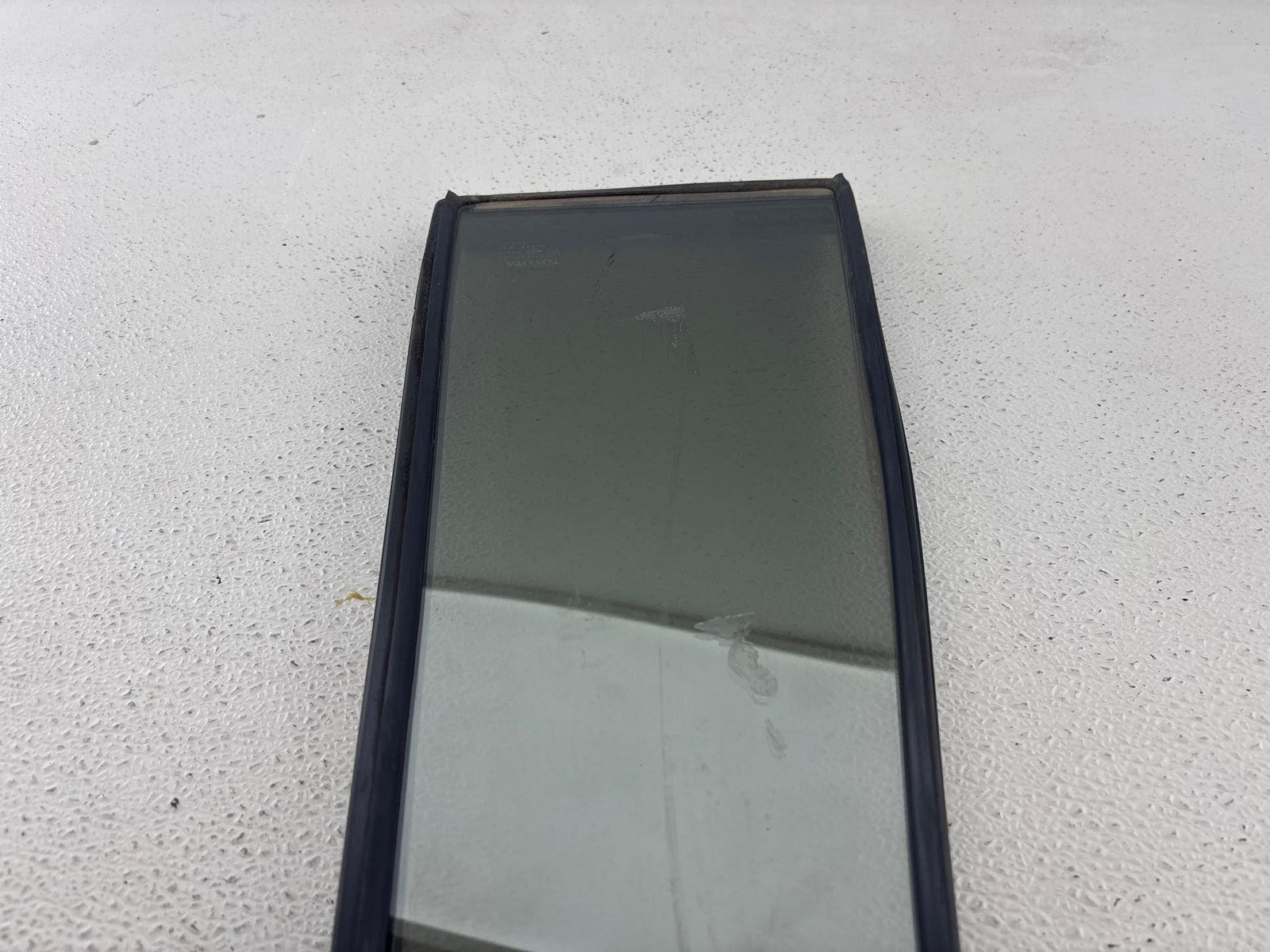 1991-1998 Toyota Land Cruiser Rear Left Door Vent Glass Window Oem