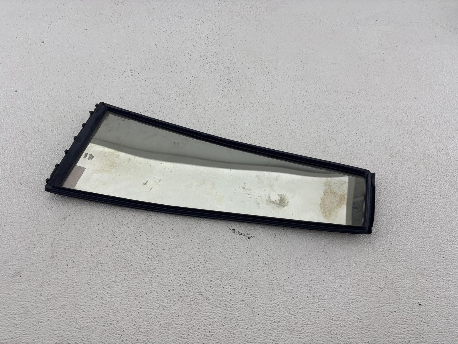 1991-1998 Toyota Land Cruiser Rear Left Door Vent Glass Window Oem
