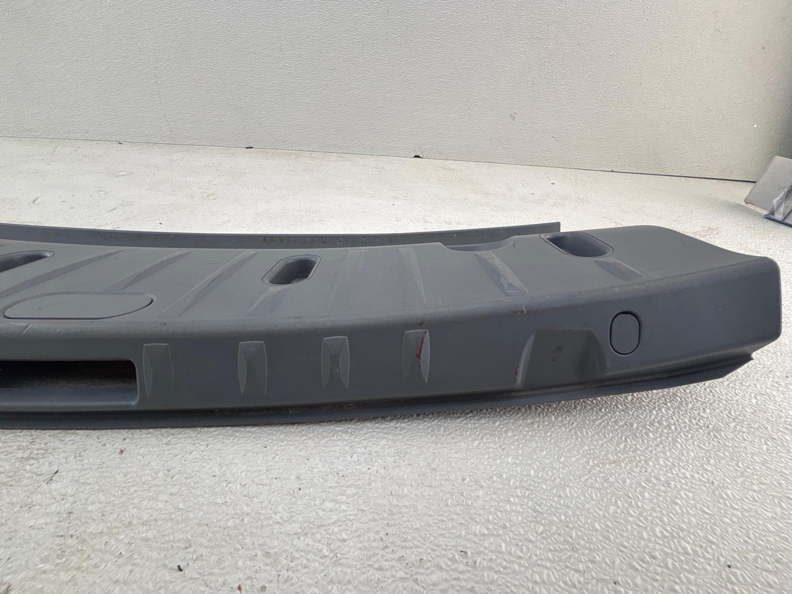 07-13 Bmw E92 M3 Rear Trunk Loading Sill Trim Plate Panel 7122400 Oem