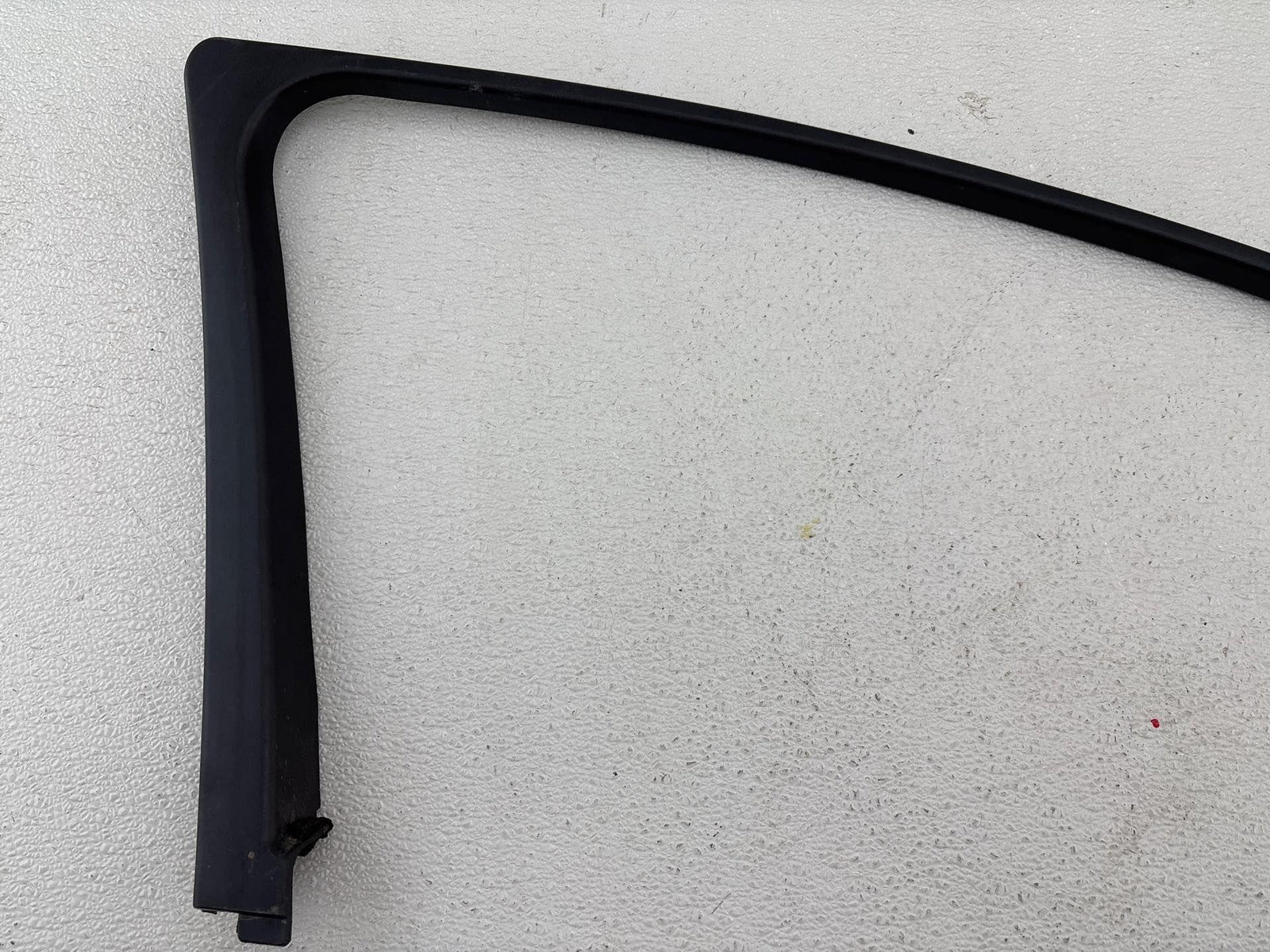 13-18 Acura Rdx Front Left Door Sash Inner Window Trim Garnish Oem