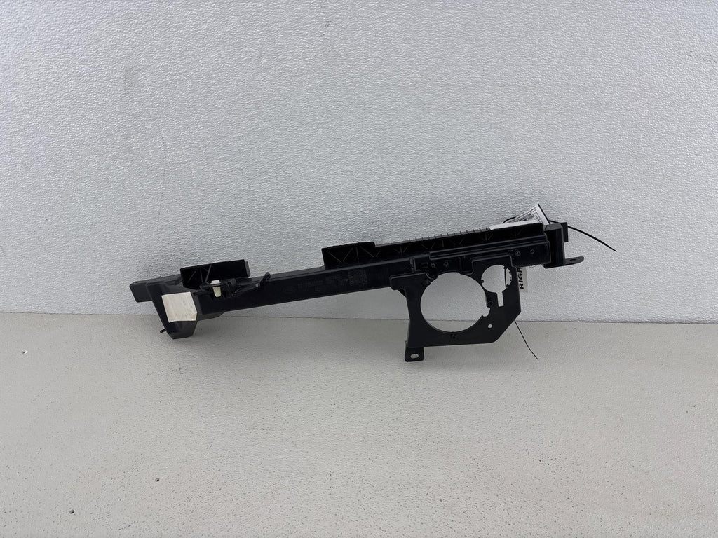 13-22 Land Range Rover Trunk Right Quarter Upper Support Bracket Oem