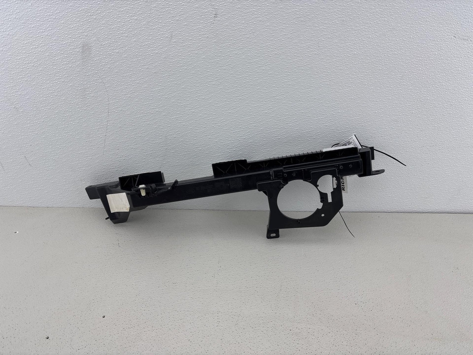 13-22 Land Range Rover Trunk Right Quarter Upper Support Bracket Oem