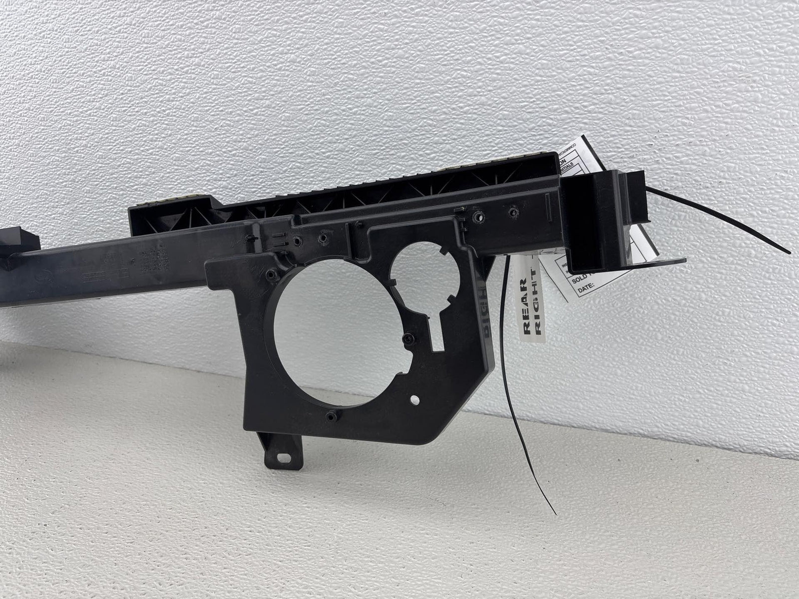 13-22 Land Range Rover Trunk Right Quarter Upper Support Bracket Oem