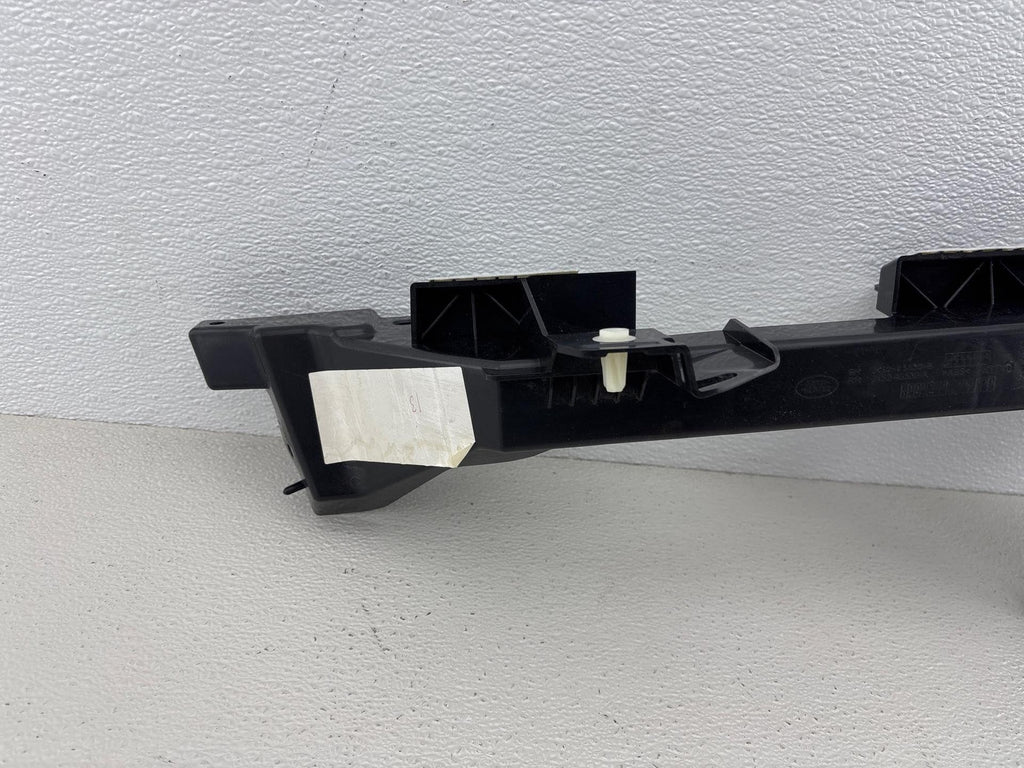 13-22 Land Range Rover Trunk Right Quarter Upper Support Bracket Oem