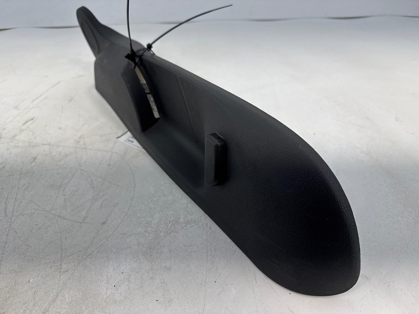 10-14 Volkswagen Jetta Sportwagen Front Right Lower Seat Trim Panel Cover Oem.