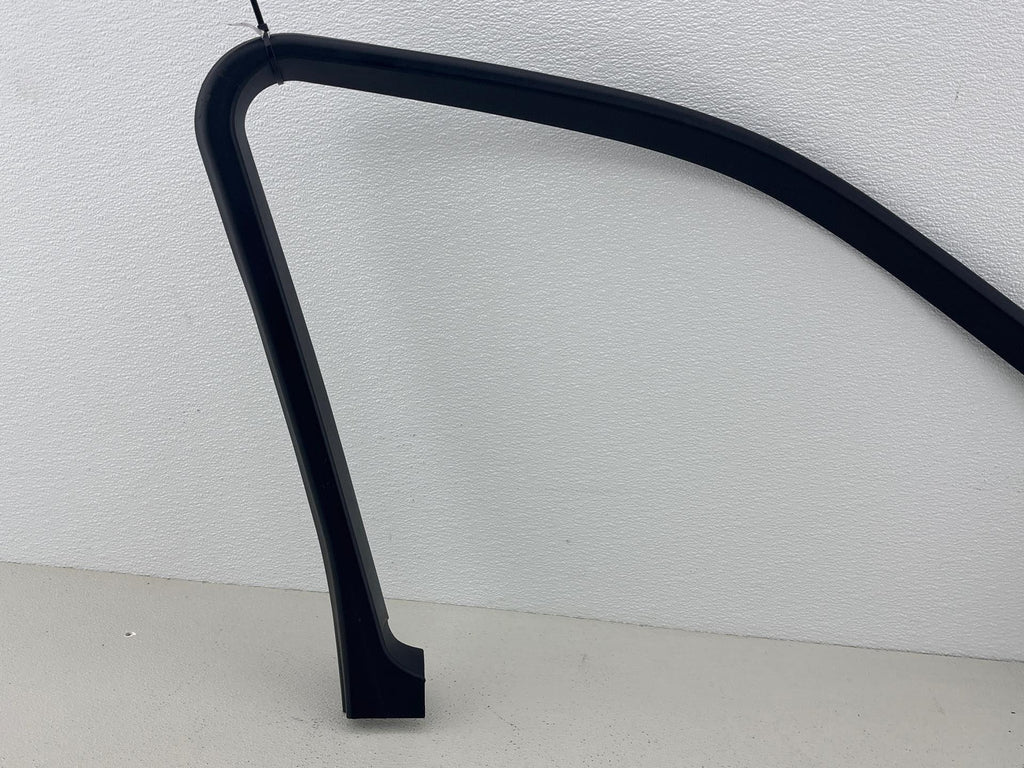 07-13 Bmw X5 E70 Front Left Driver Side Interior Window Frame Bezel 7129711Oem