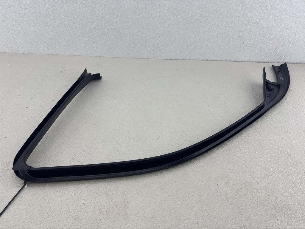 07-13 Bmw X5 E70 Front Left Driver Side Interior Window Frame Bezel 7129711Oem