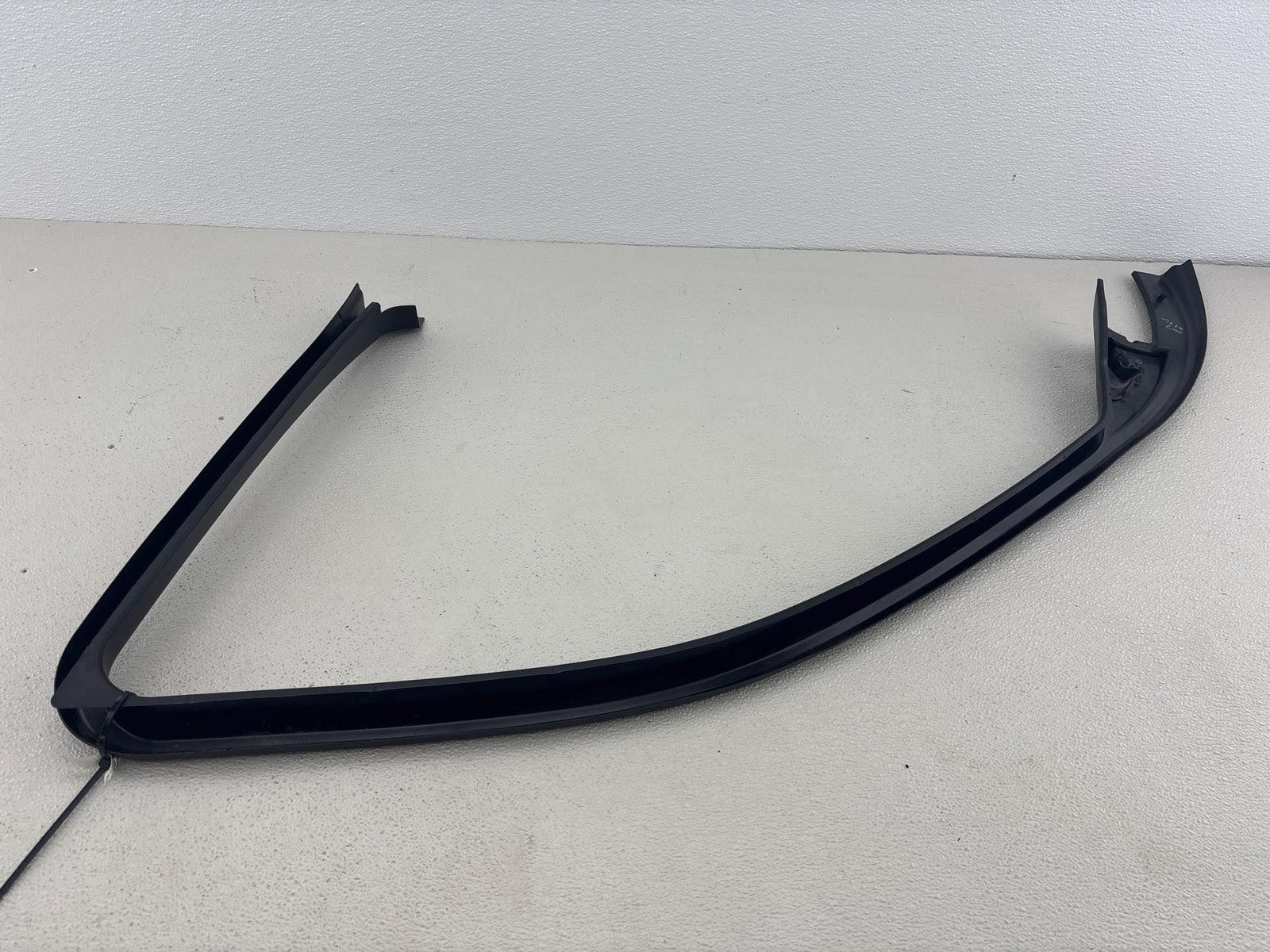 07-13 Bmw X5 E70 Front Left Driver Side Interior Window Frame Bezel 7129711Oem