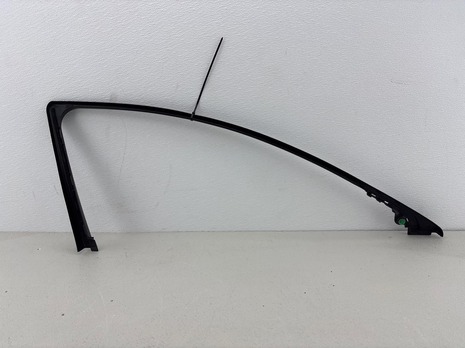 13-18 Acura Rdx Front Right Door Window Trim Panel Oem