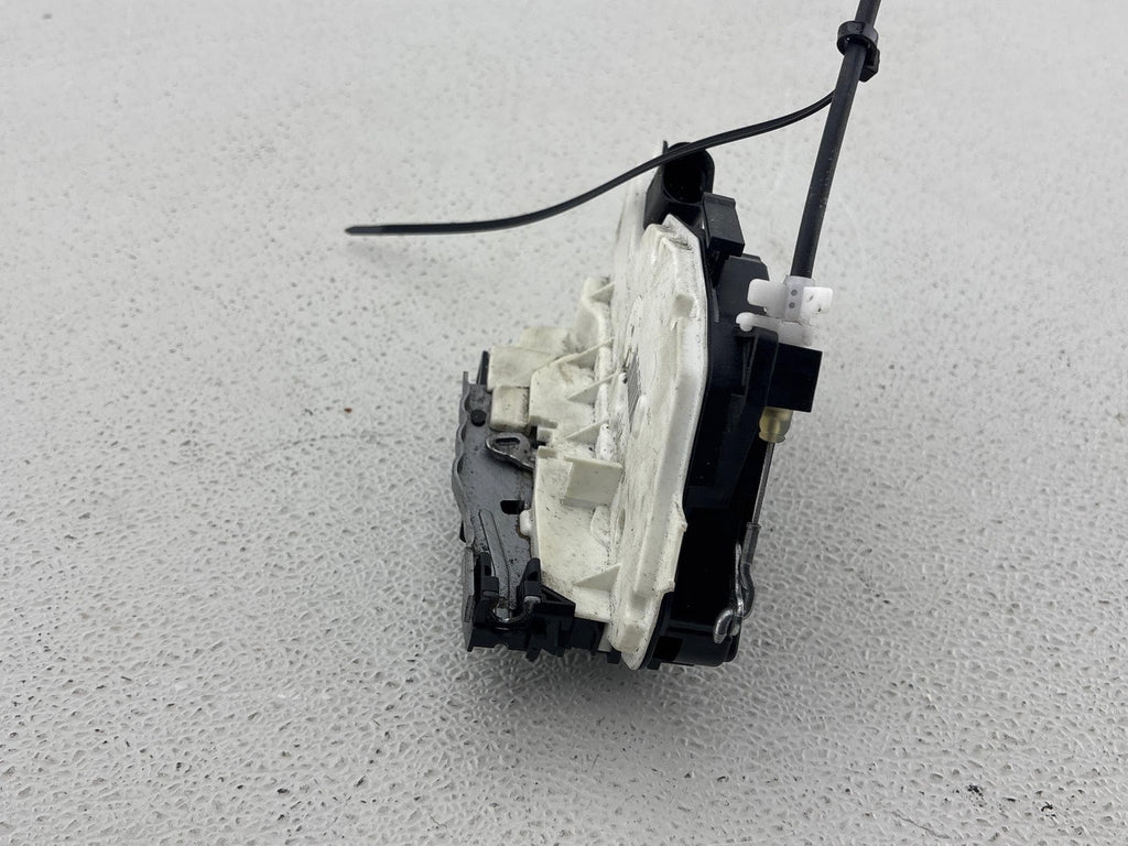 09-17 Volkswagen Cc Front Right Passenger Side Door Lock Latch Actuator Oem