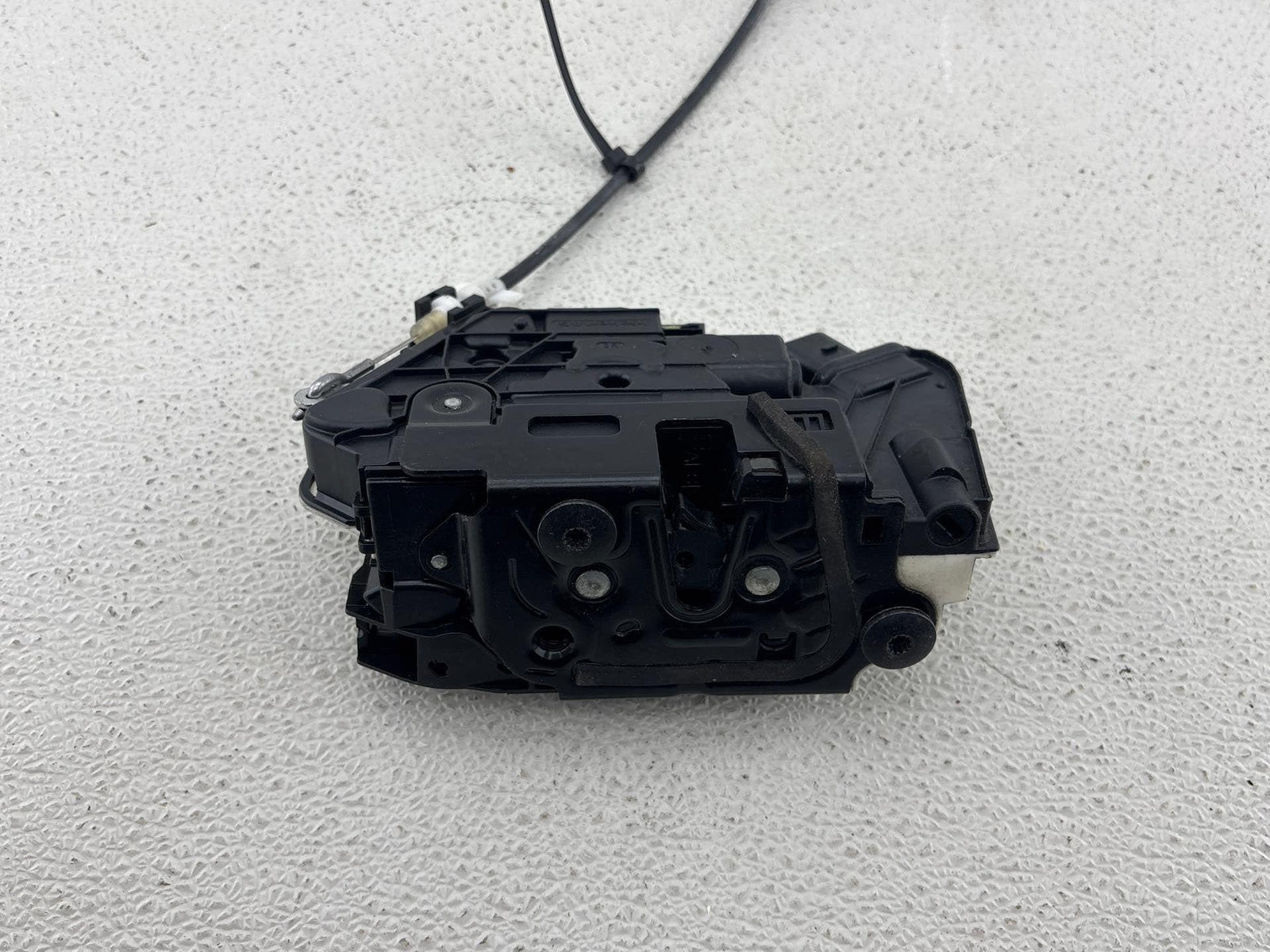 09-17 Volkswagen Cc Front Right Passenger Side Door Lock Latch Actuator Oem