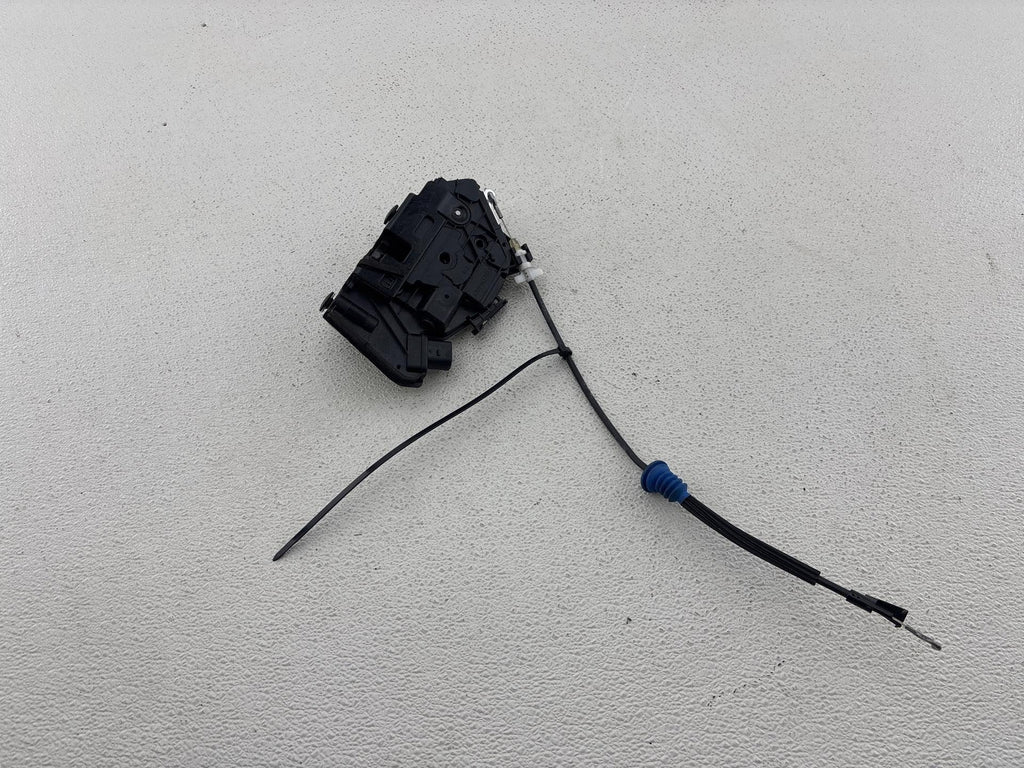 09-17 Volkswagen Cc Front Right Passenger Side Door Lock Latch Actuator Oem