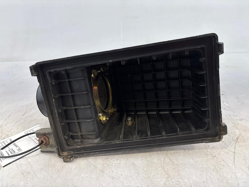 1995 - 1996 Nissan Maxima 3.0L Air Cleaner Filter Upper Housing Box Oem
