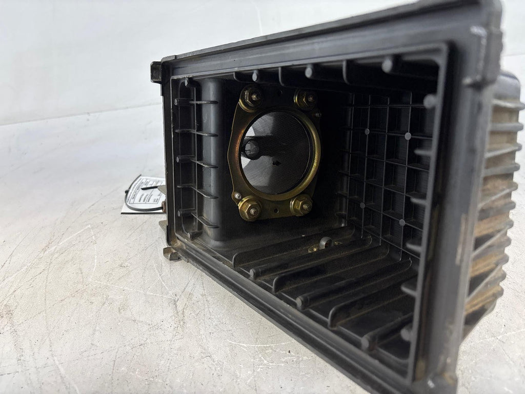 1995 - 1996 Nissan Maxima 3.0L Air Cleaner Filter Upper Housing Box Oem