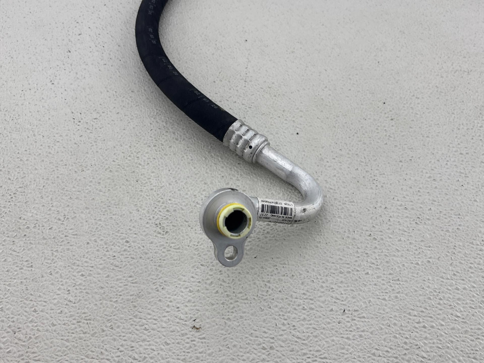 19-22 Volvo Xc40 A/C Suction Liquid Hose Pipe Line 31694876 Oem