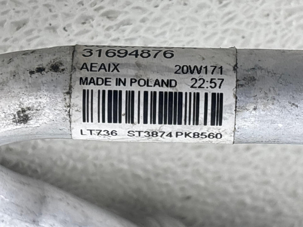 19-22 Volvo Xc40 A/C Suction Liquid Hose Pipe Line 31694876 Oem