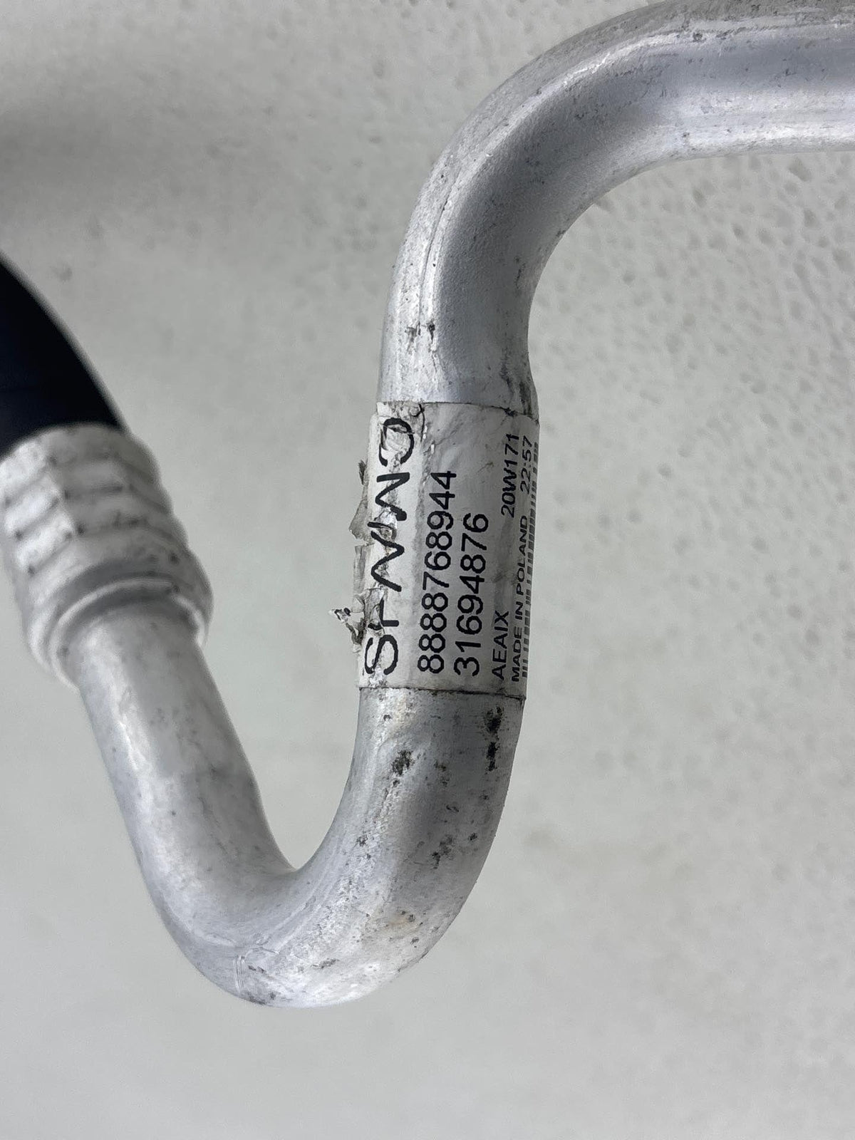 19-22 Volvo Xc40 A/C Suction Liquid Hose Pipe Line 31694876 Oem