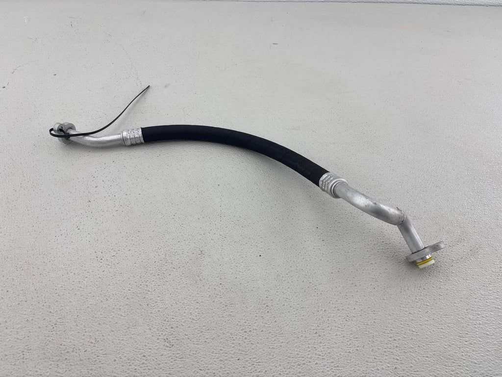 19-22 Volvo Xc40 A/C Suction Liquid Hose Pipe Line 31694876 Oem