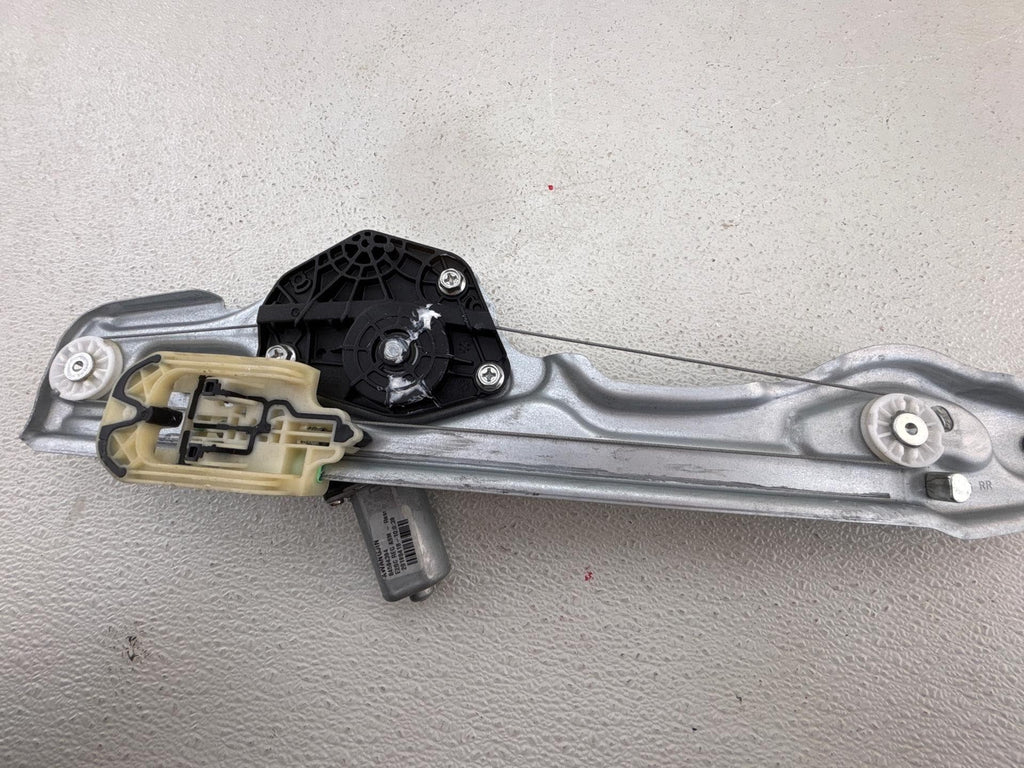16-24 Chevrolet Malibu Rear Right Side Door Window Regulator W/ Motor Oem