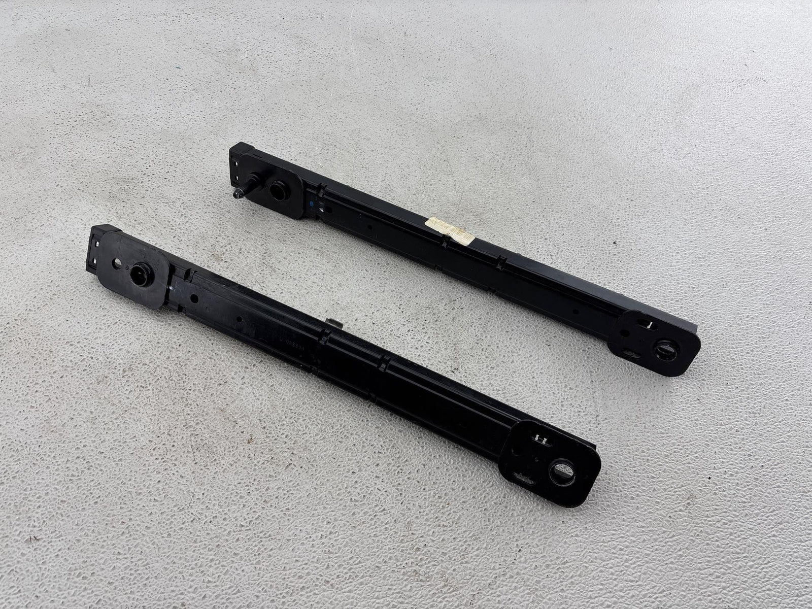 13-19 Nissan Sentra Front Driver Left Seat Mounting Track Sliders Rails Oem