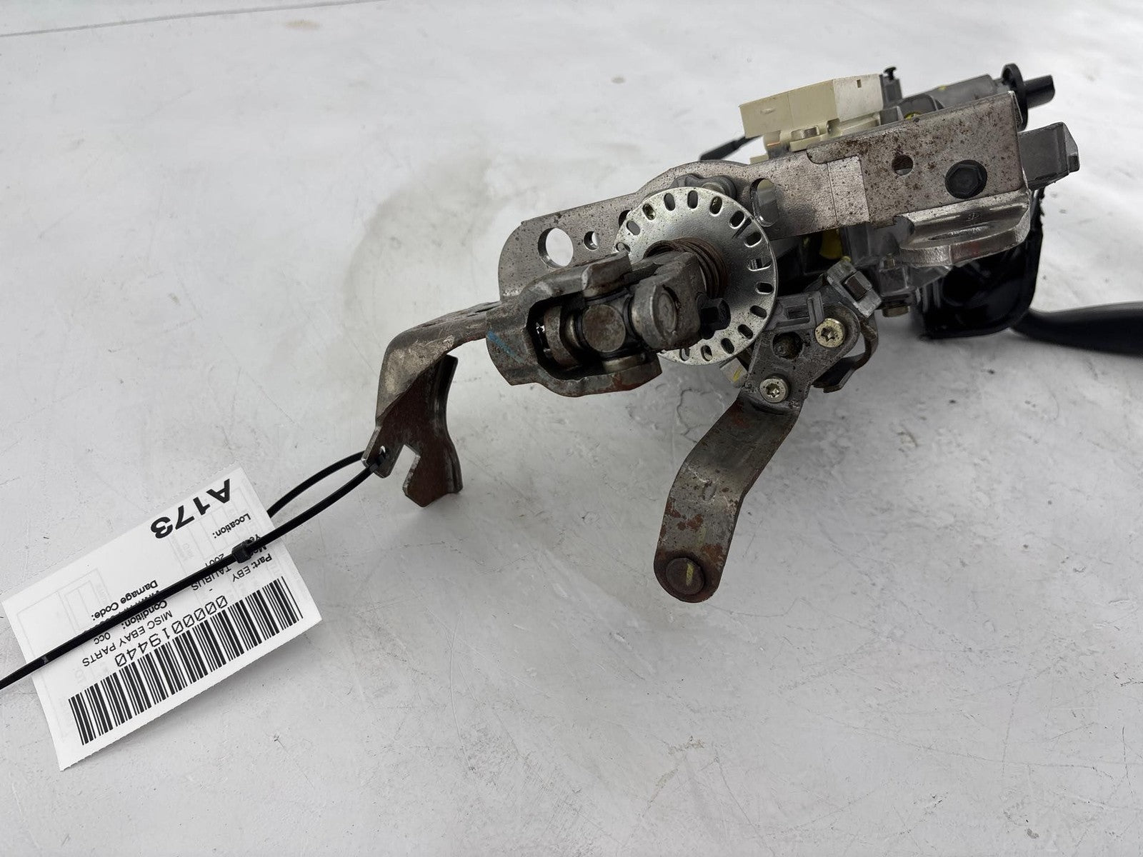 2000-2003 Ford Taurus Power Steering Column OEM