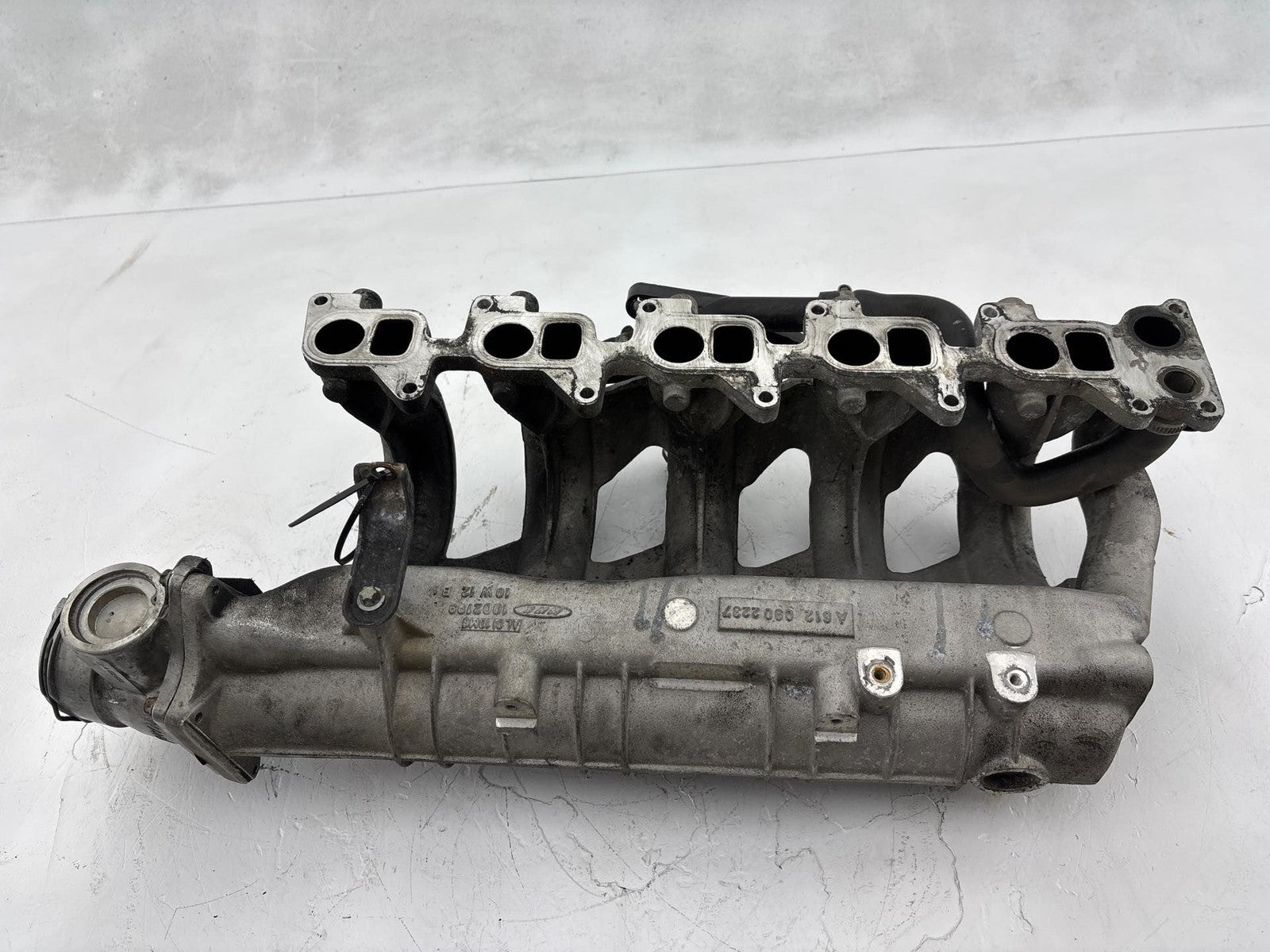 2000-2006 Dodge Van Sprinter 2500 2.7L Intake Manifold A6120902237