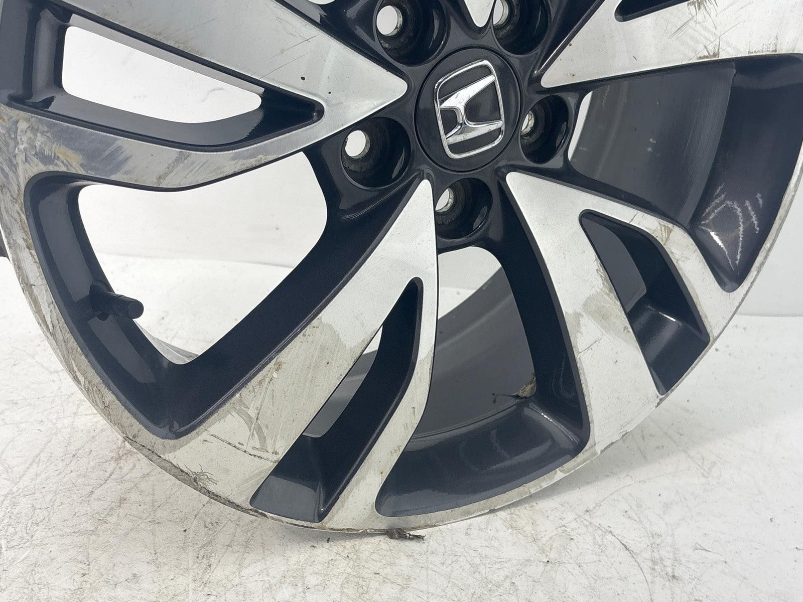 18-24 Honda Odyssey 19x7-1/2 alloy 5 spoke split spoke machined