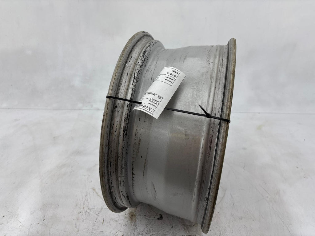 2000-2002 Audi S4 17X7.5 Wheel Rim 5 Lug 112Mm Oem