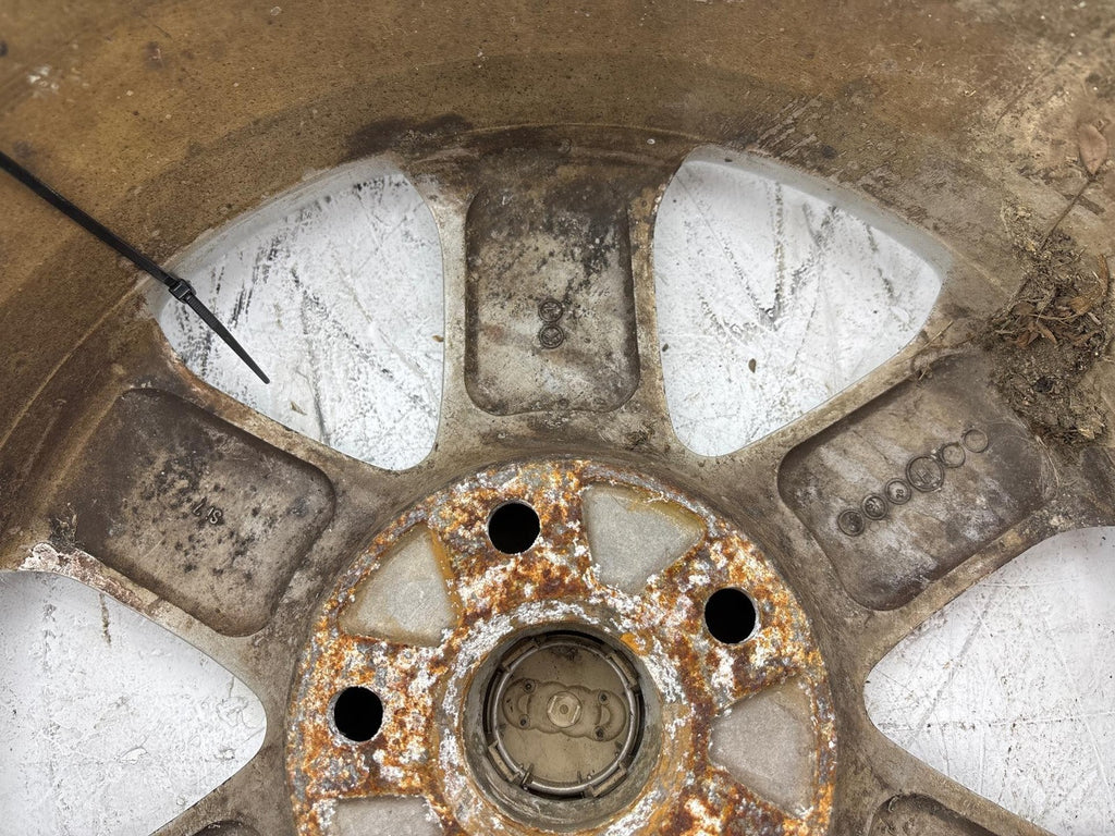 2000-2002 Audi S4 17X7.5 Wheel Rim 5 Lug 112Mm Oem