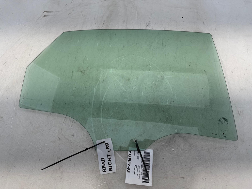 17-23 AUDI A4 QUATTRO - REAR Right DOOR Window Glass 8W5845206