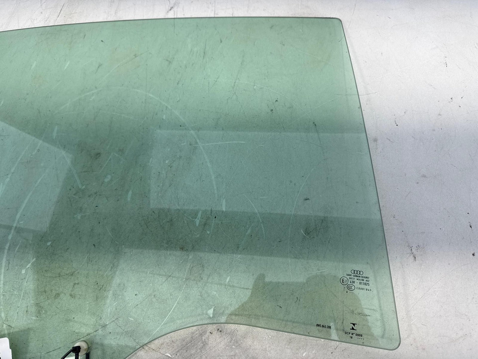 17-23 AUDI A4 QUATTRO - REAR Right DOOR Window Glass 8W5845206