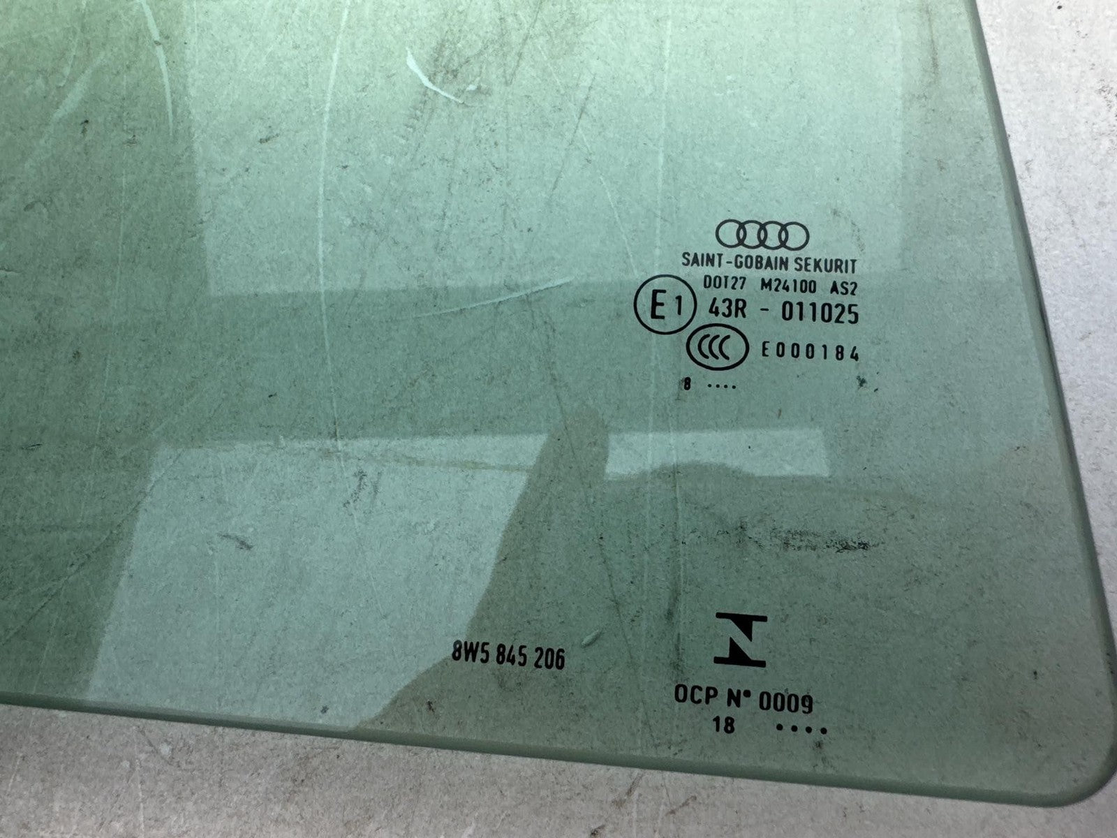 17-23 AUDI A4 QUATTRO - REAR Right DOOR Window Glass 8W5845206