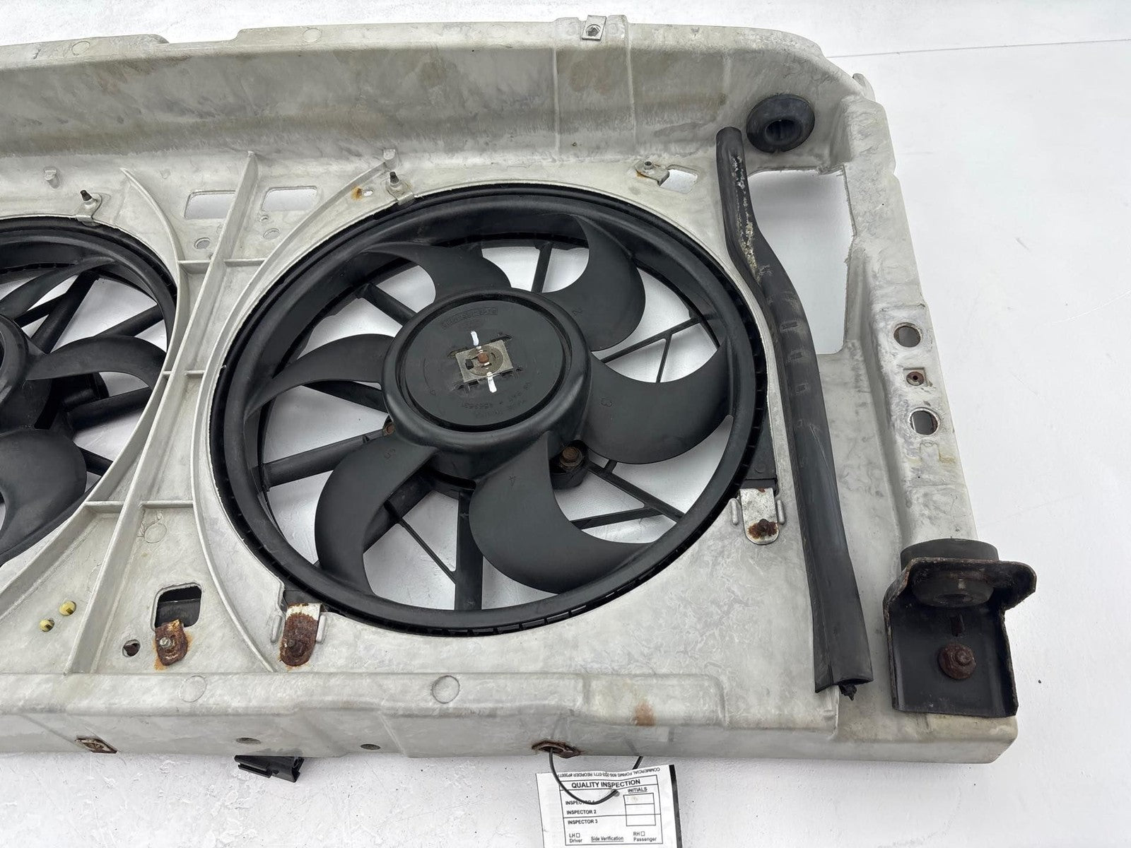1989-2001 Ford Taurus Radiator Cooling Fan Assembly OEM