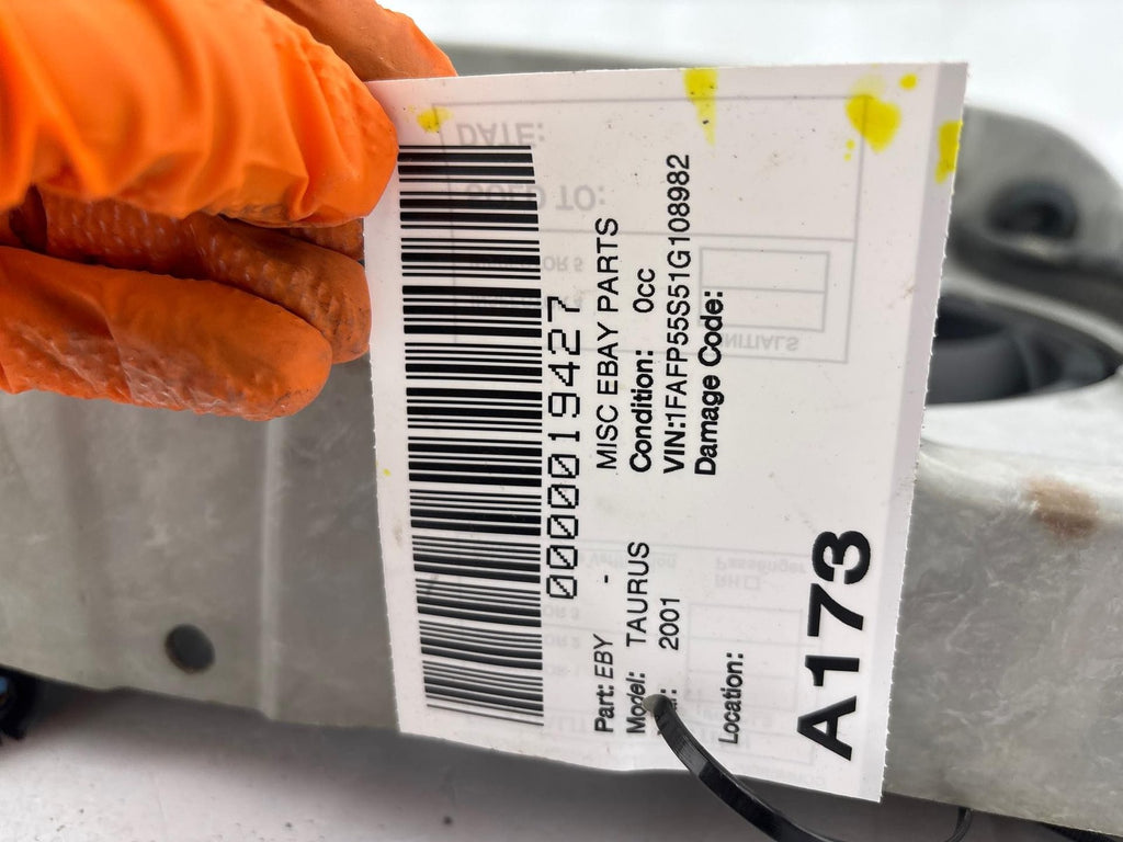 1989-2001 Ford Taurus Radiator Cooling Fan Assembly OEM