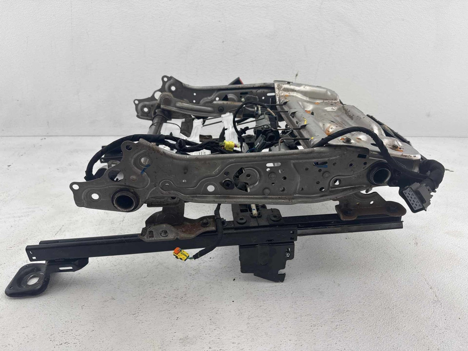 09-17 GMC ACADIA SLT Front RH Seat Lower Track Frame w/ Motors OEM