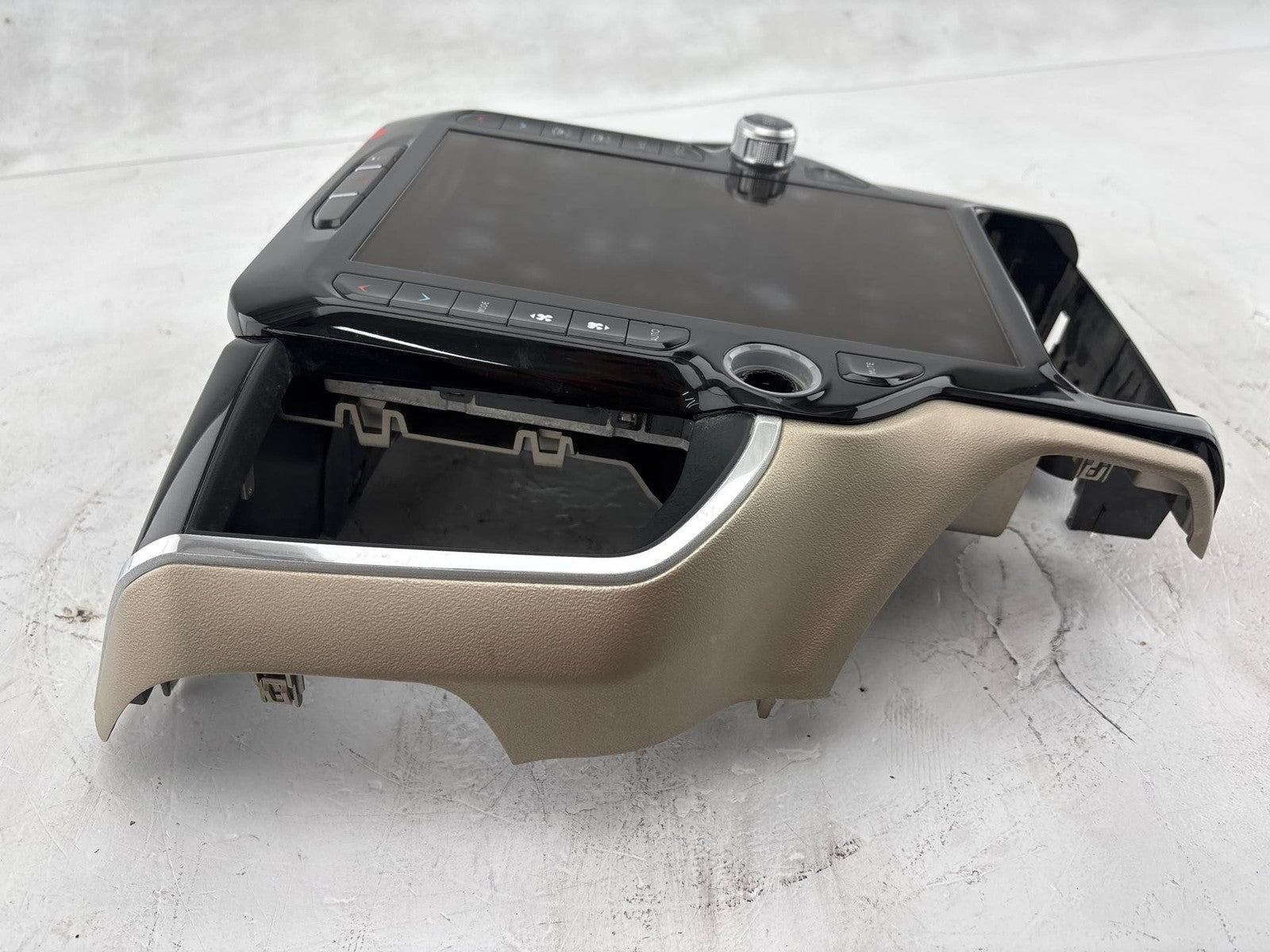 19-20 Ram 3500 Pickup 6.7L Diesel Player Radio Navigation Display OEM