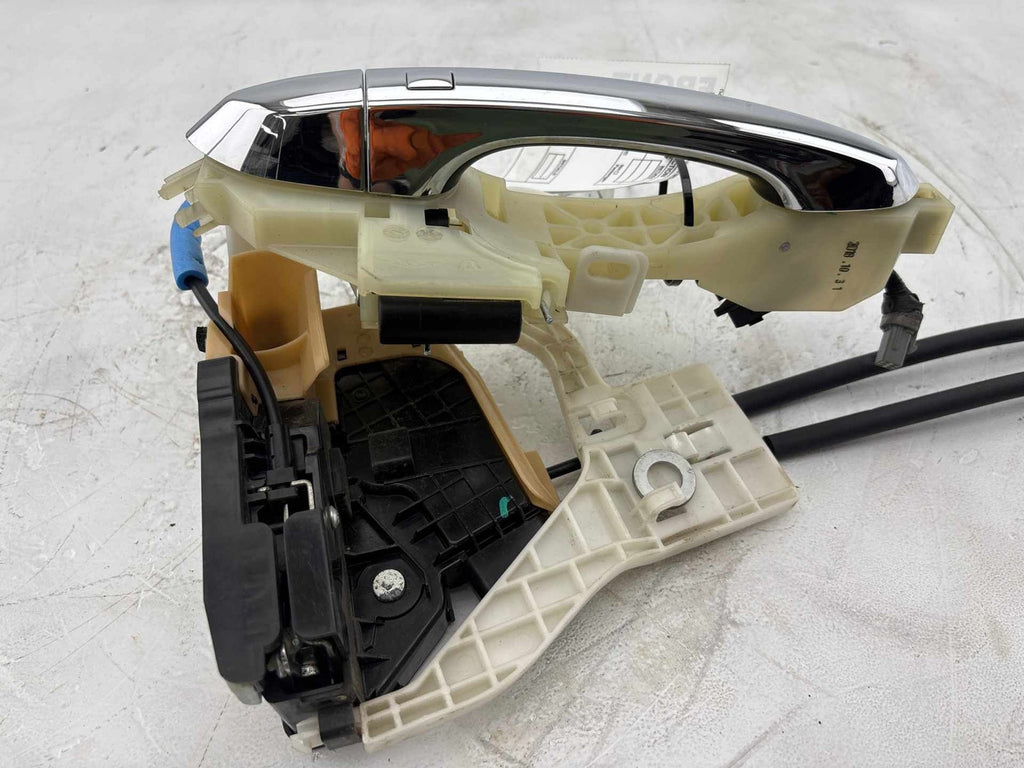 19-21 Genesis G70 Front Right Door Handle w/ Lock Latch Actuator OEM